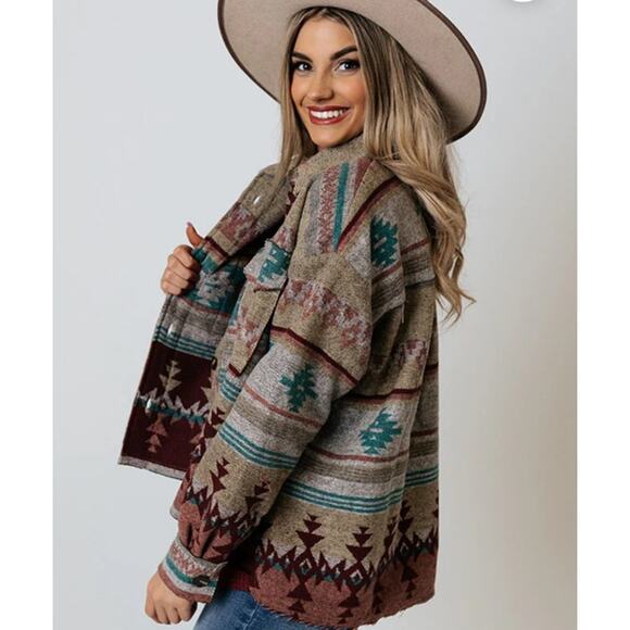 La Miel Southwest Aztec Print Button Front Shacket Size S - Picture 11 of 14